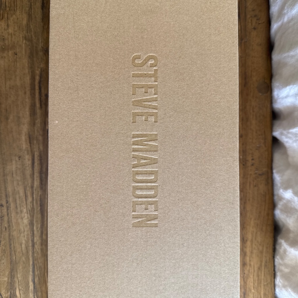 Steve Madden Rhinestone Slides - Picture 8 of 10
